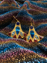 Charger l'image dans la galerie, BOUCLES D'OREILLES LOTUS RÉVERSIBLES - Plaqué or 18 carats