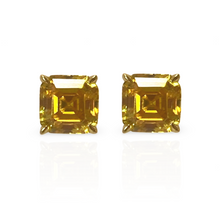Load image into Gallery viewer, Ascher stud earring - Golden yellow, 18k Gold Plated
